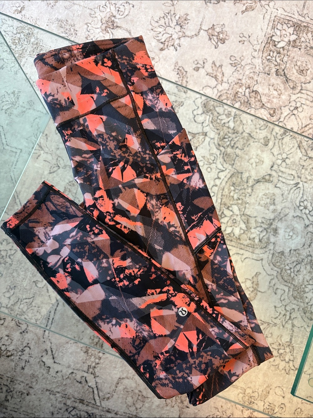 Lululemon Black & Coral Abstract Print Leggings | Size 6